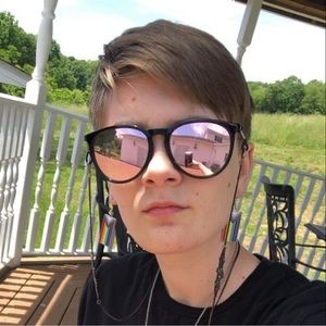 Meet your Posher, Savanah